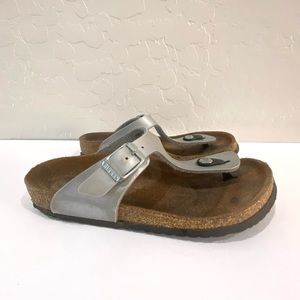 Birkenstock Gizah Girls Silver Metallic Leather